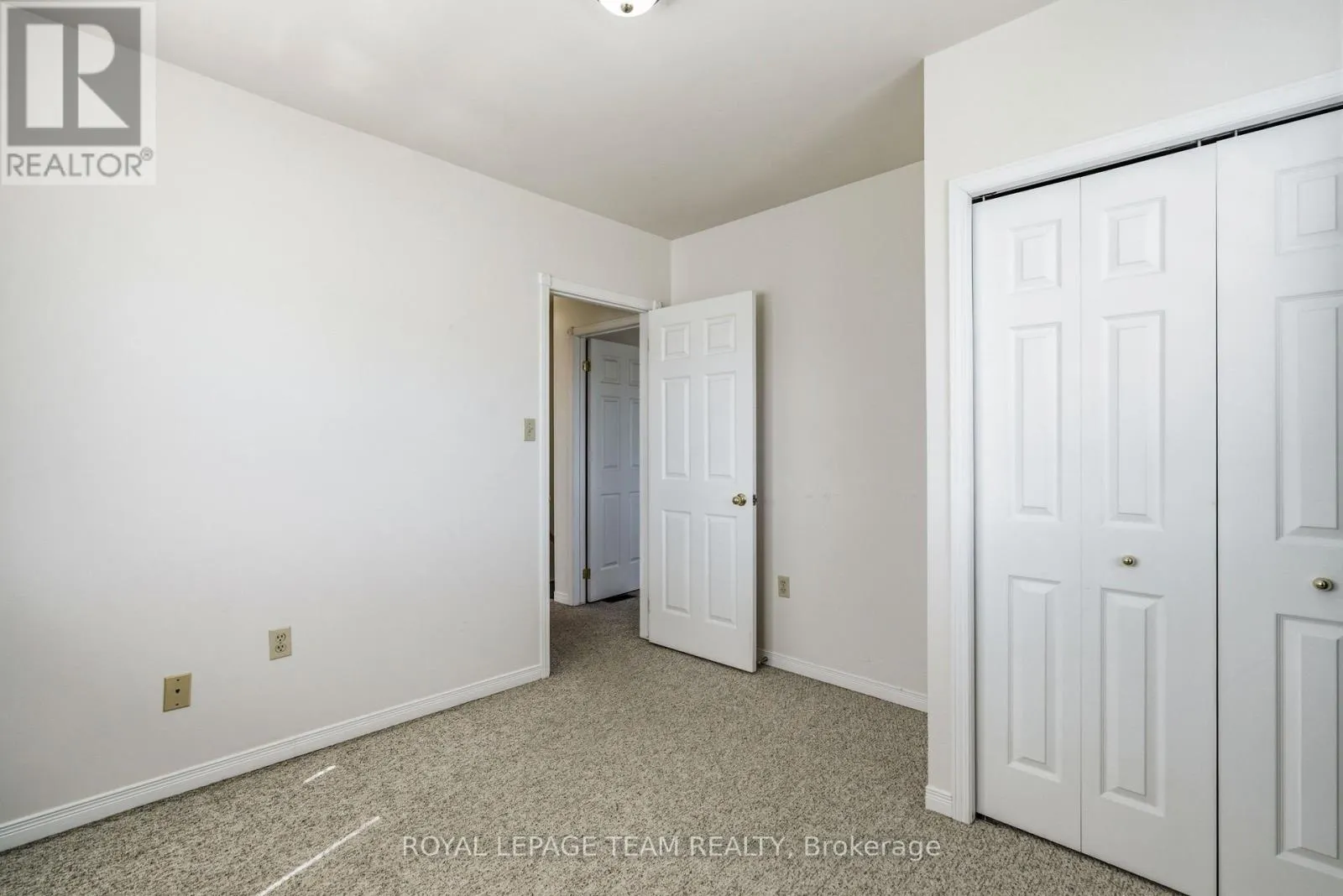 12106 LAKESHORE DRIVE