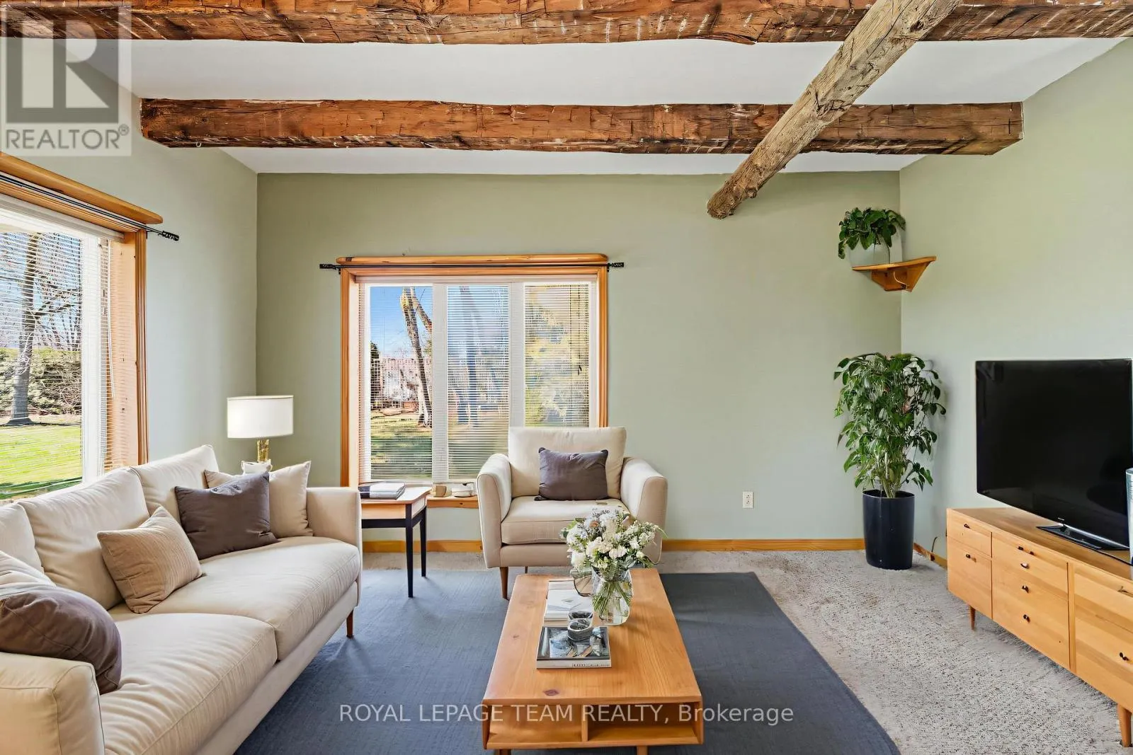 12106 LAKESHORE DRIVE