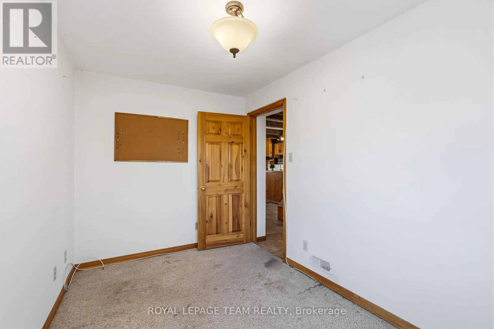 12106 LAKESHORE DRIVE