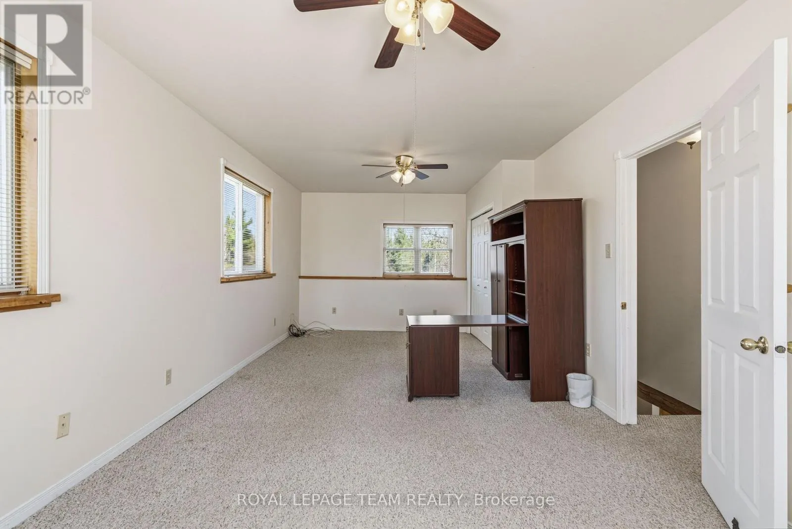 12106 LAKESHORE DRIVE