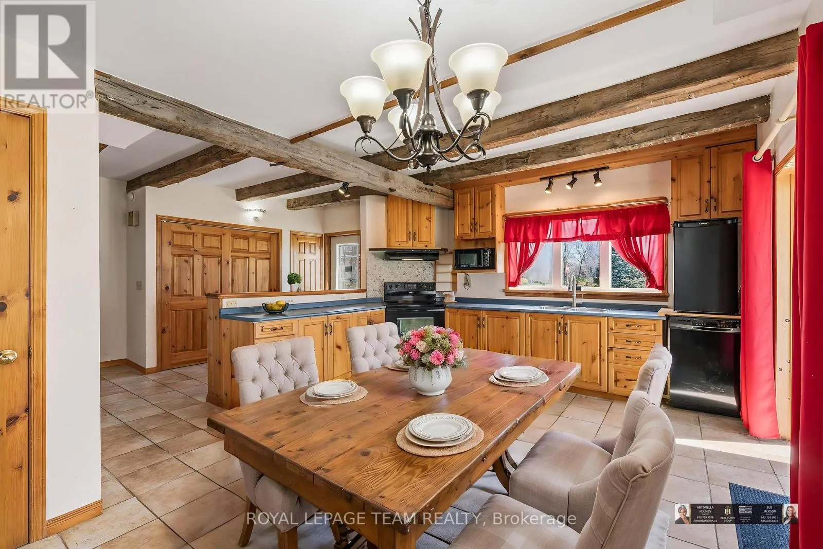 12106 LAKESHORE DRIVE