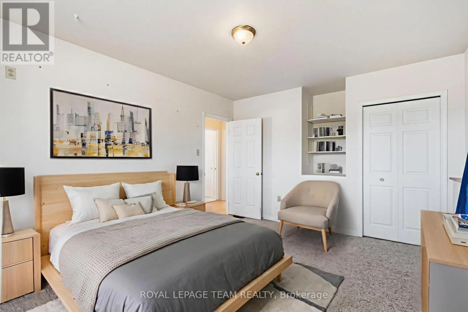 12106 LAKESHORE DRIVE