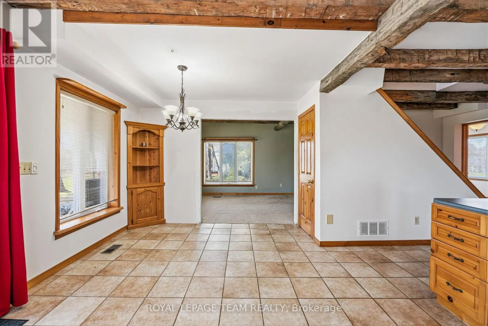 12106 LAKESHORE DRIVE