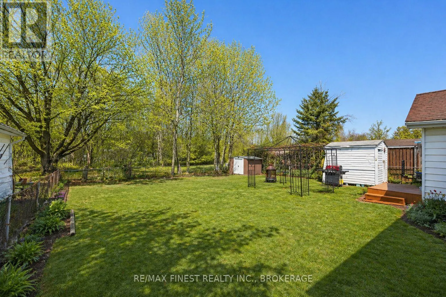 676 LAURIER BOULEVARD