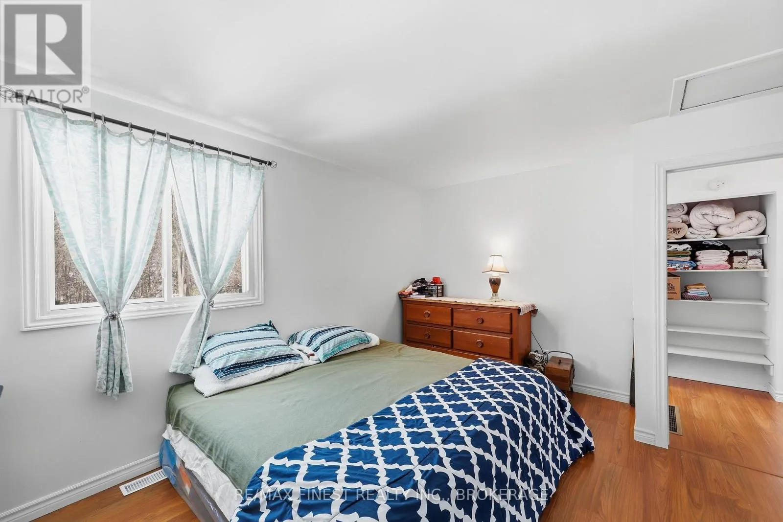 676 LAURIER BOULEVARD