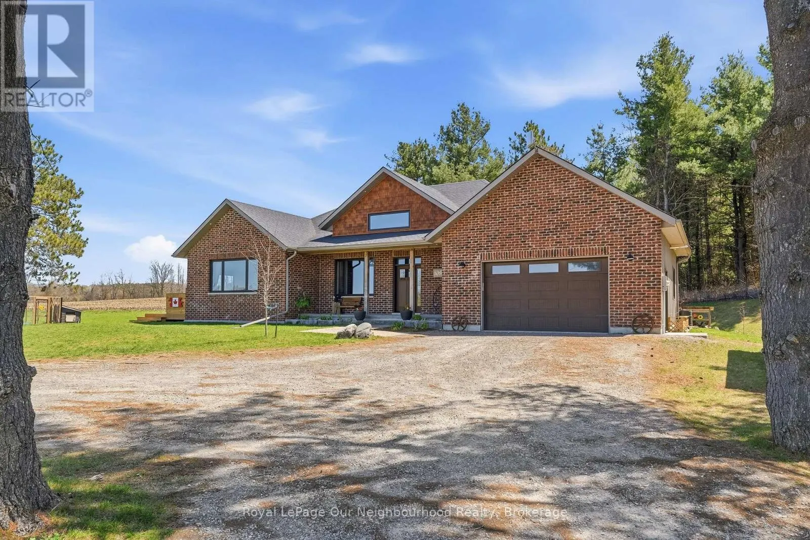 63 HANSEN ROAD