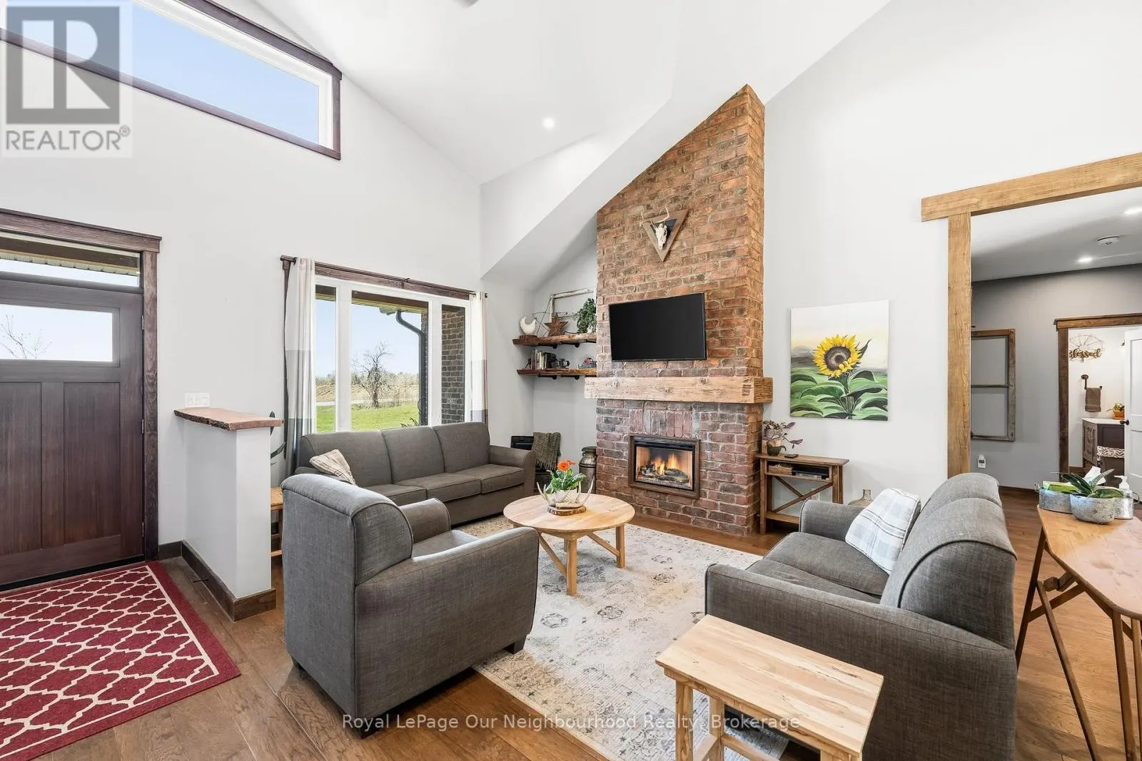 63 HANSEN ROAD