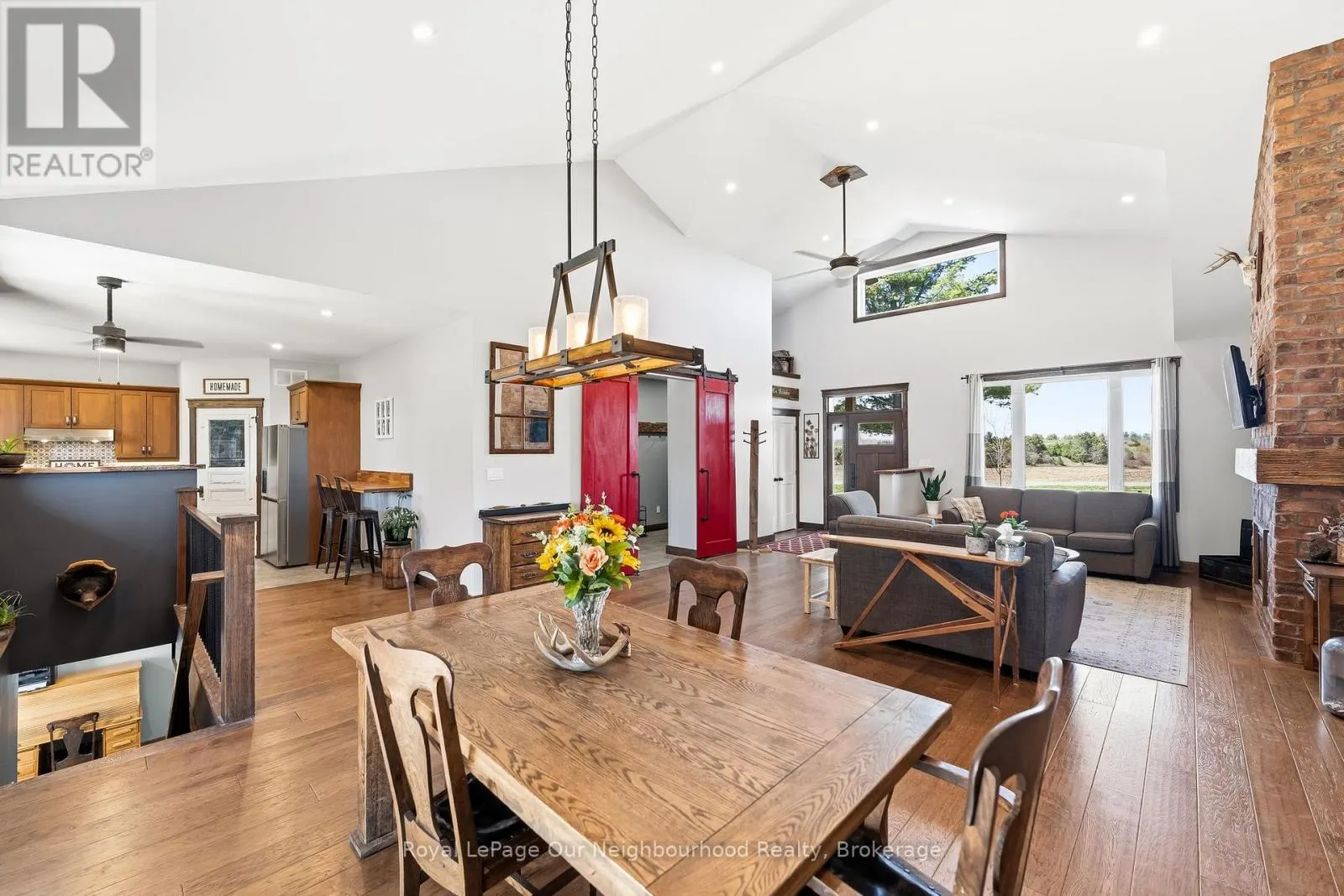 63 HANSEN ROAD