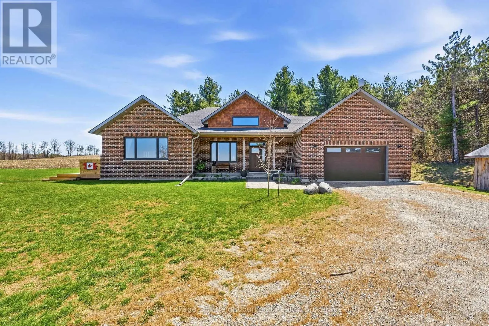 63 HANSEN ROAD