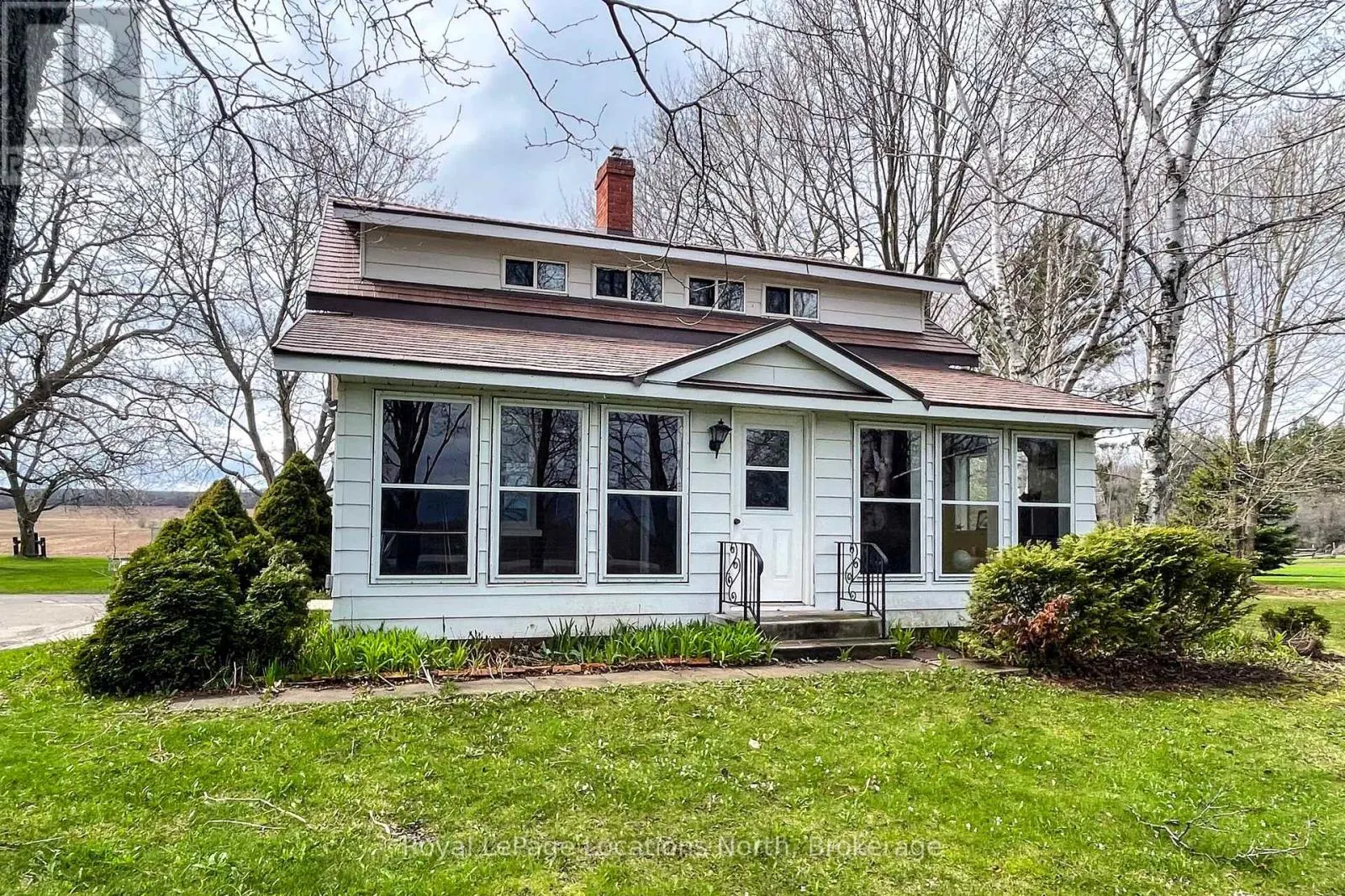 138268 GREY 112 ROAD