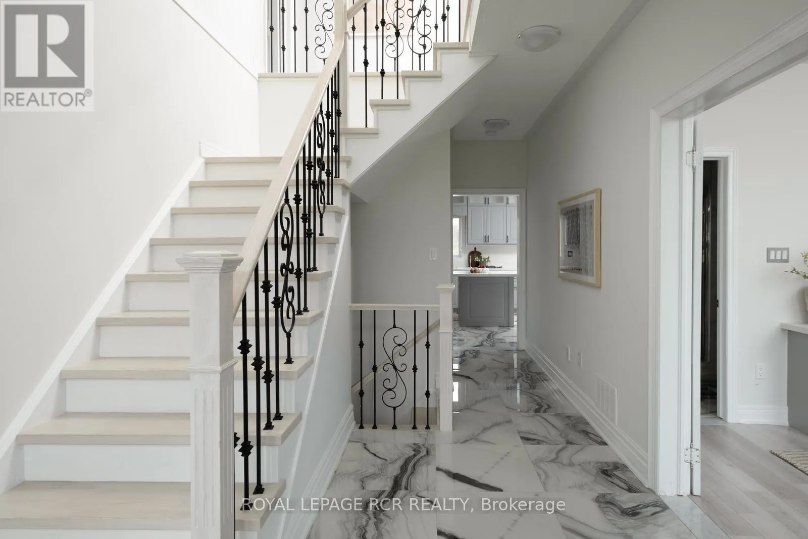 18 LEENDERS LANE