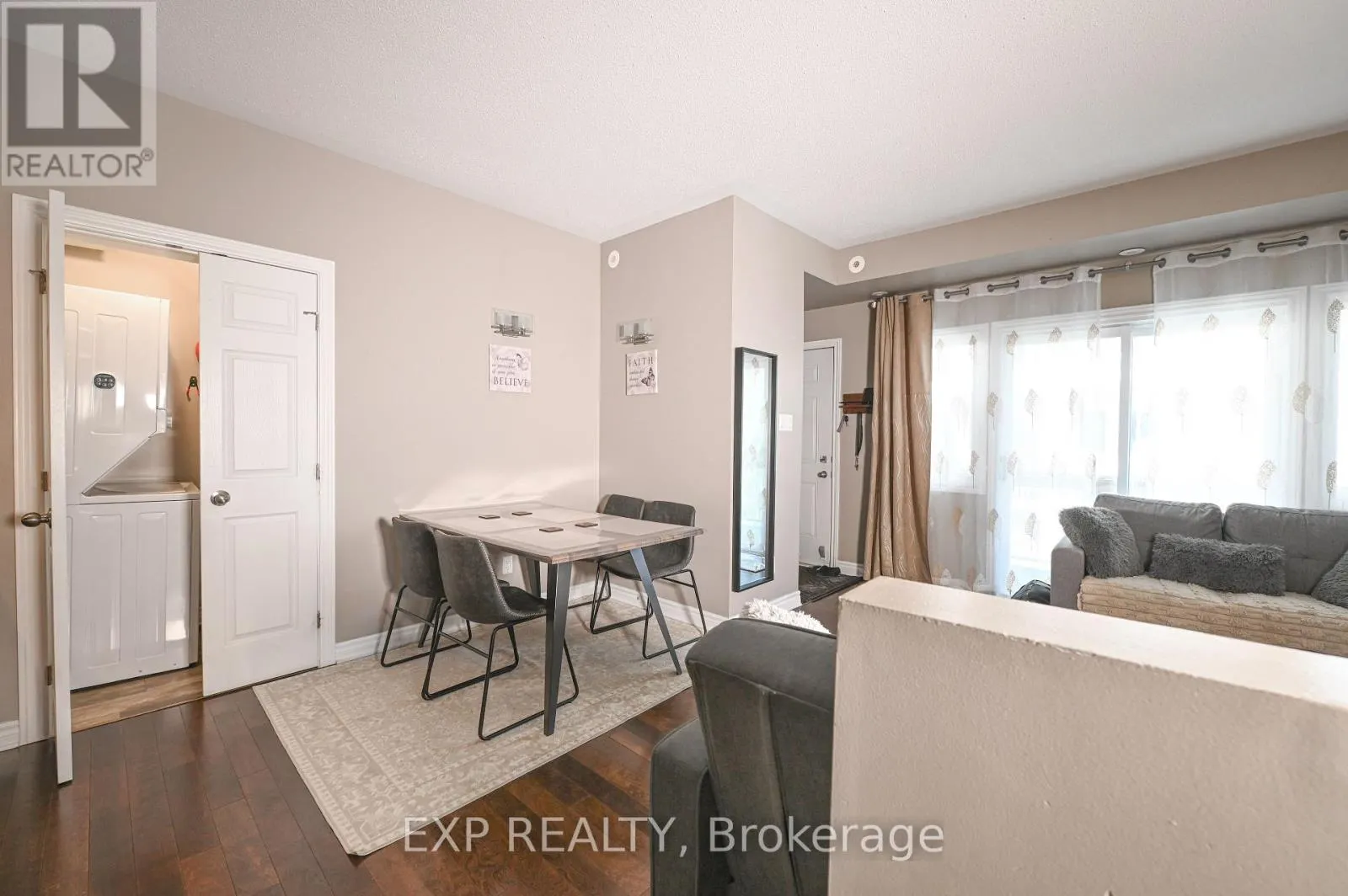 G - 1113 STITTSVILLE MAIN STREET N