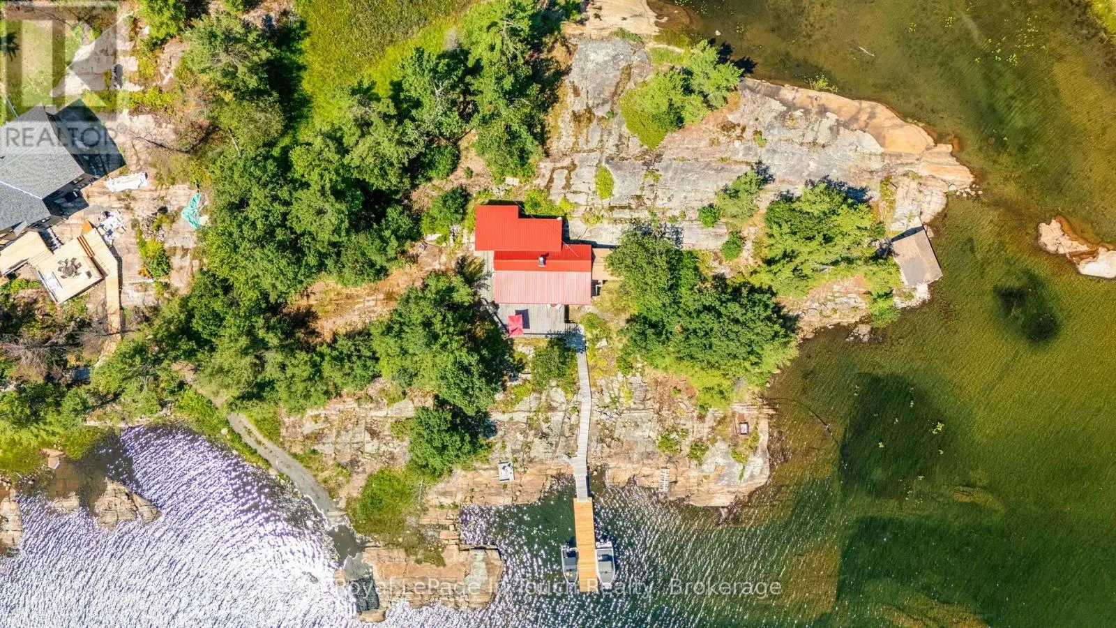 34 B320 SANS SOUCI ISLAND