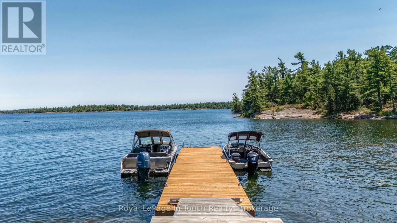 34 B320 SANS SOUCI ISLAND