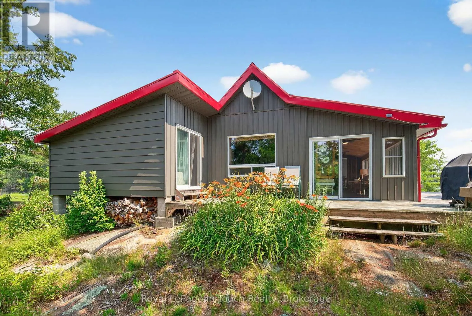 34 B320 SANS SOUCI ISLAND
