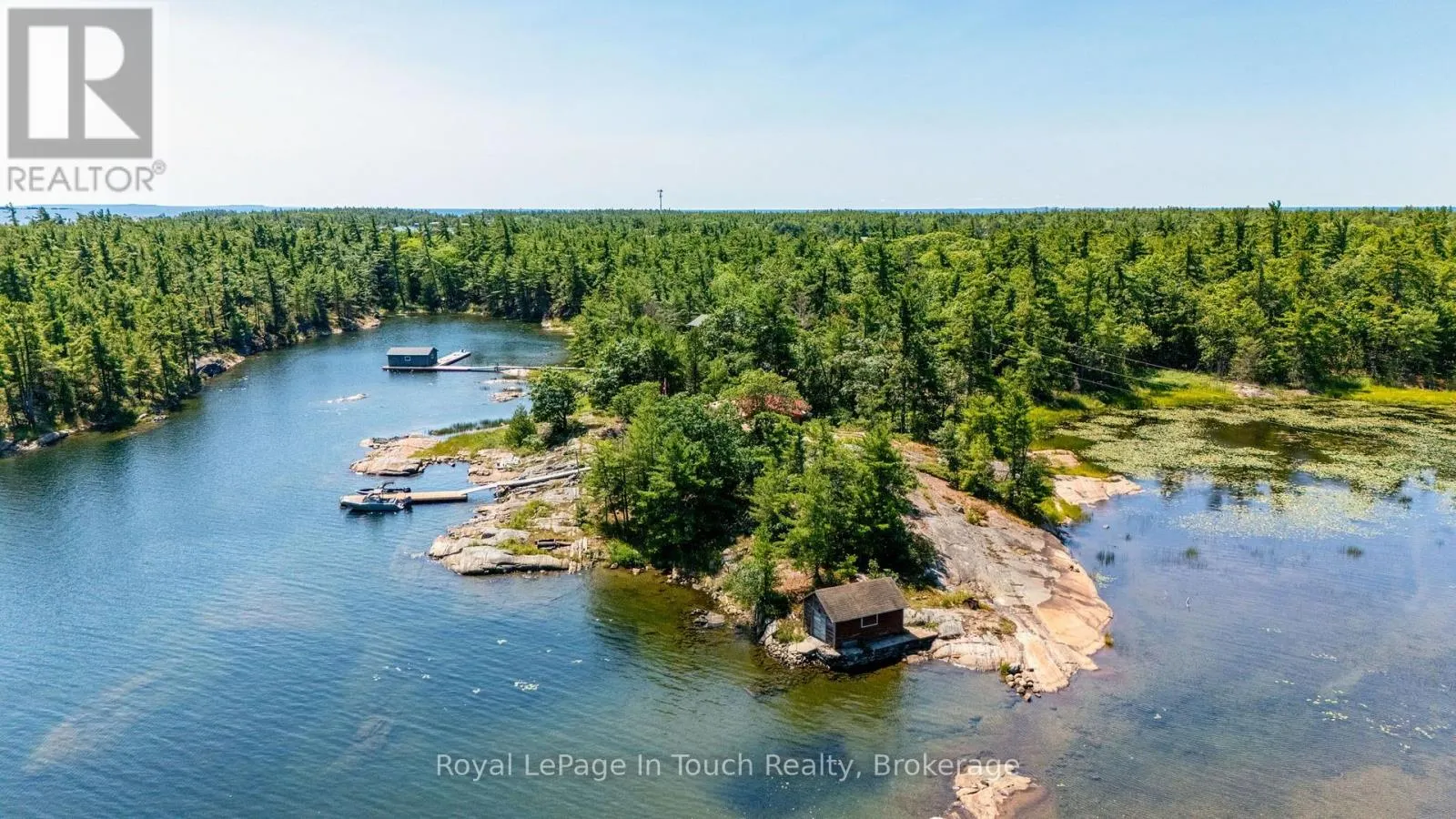 34 B320 SANS SOUCI ISLAND