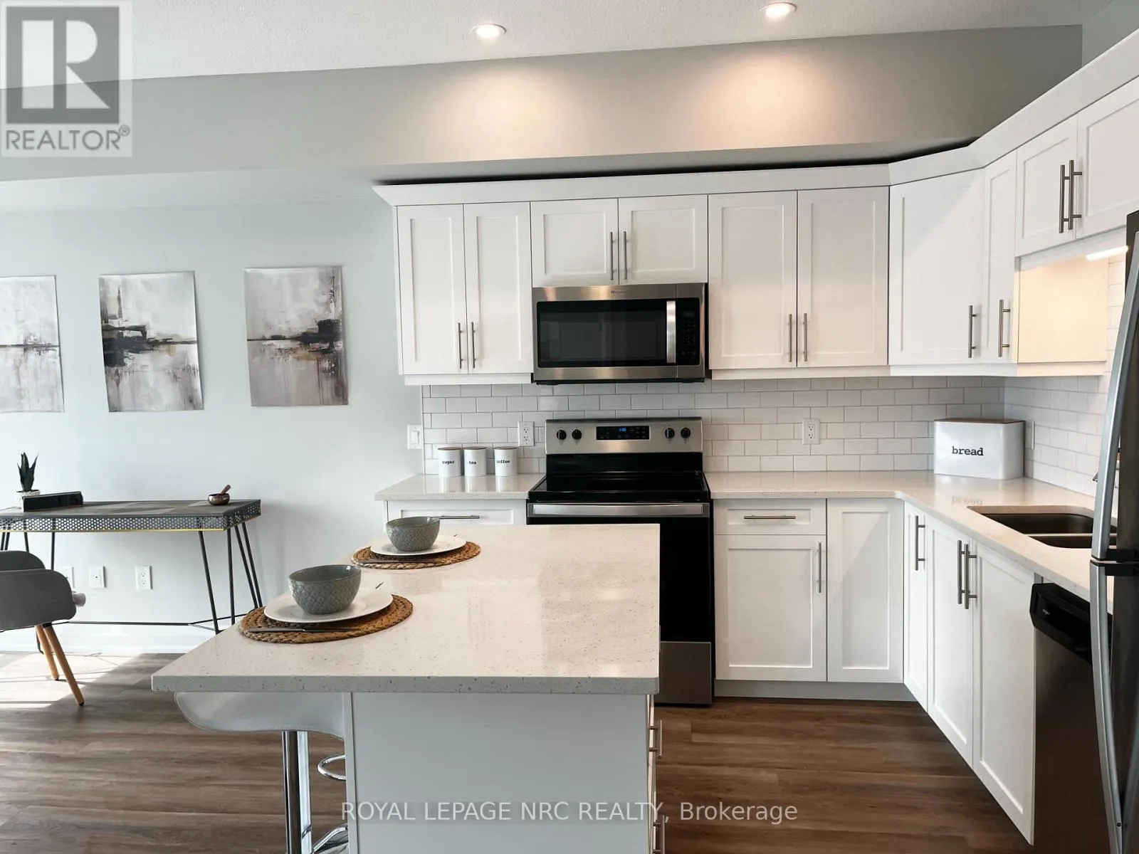 300 - 120 SUMMERSIDES BOULEVARD #300