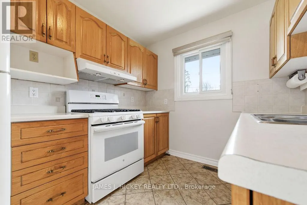 96 GLENDALE AVENUE