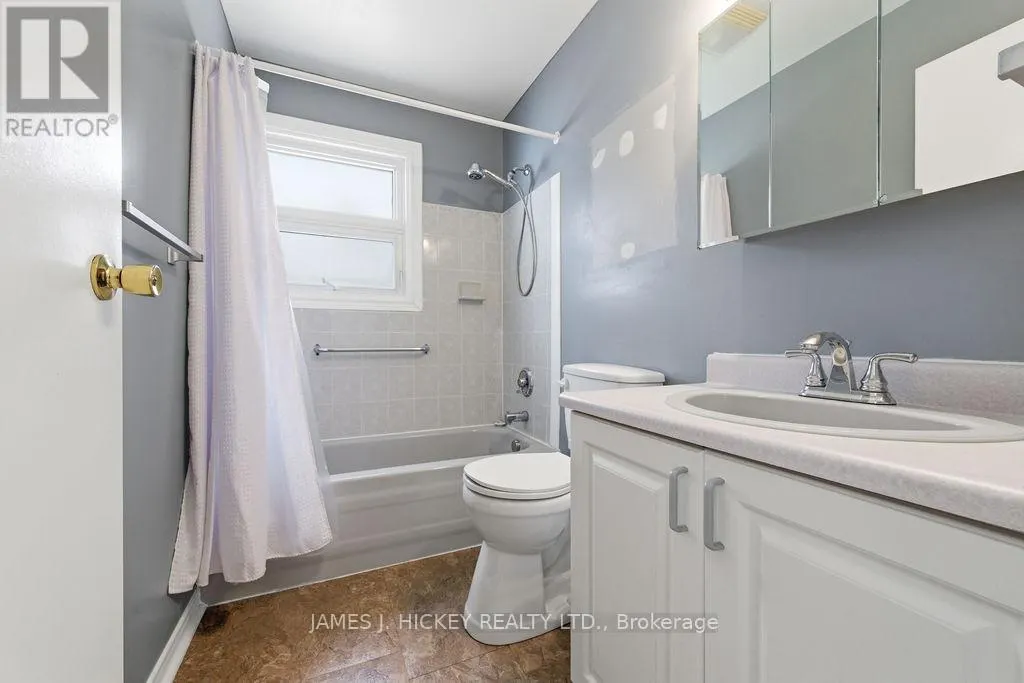 96 GLENDALE AVENUE