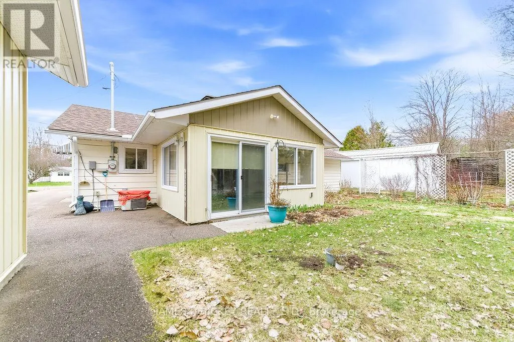 96 GLENDALE AVENUE