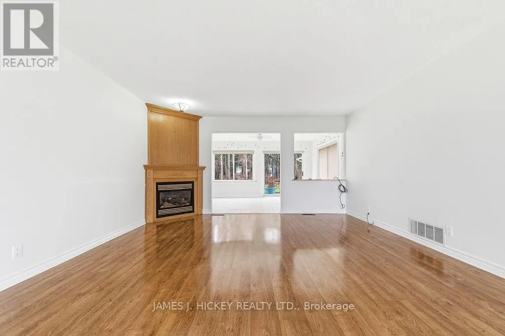 96 GLENDALE AVENUE