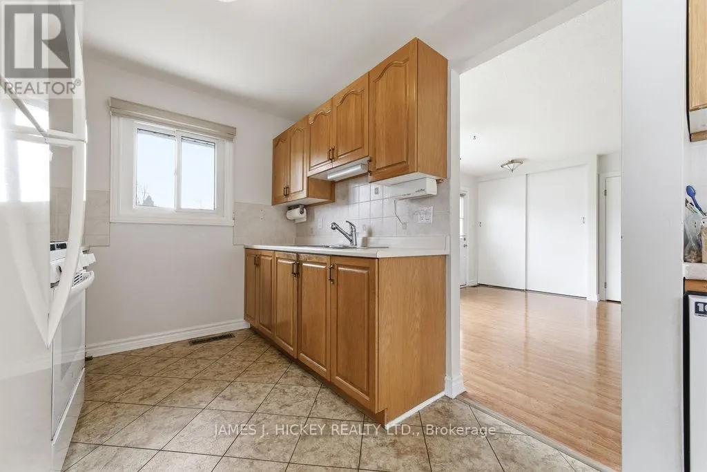 96 GLENDALE AVENUE