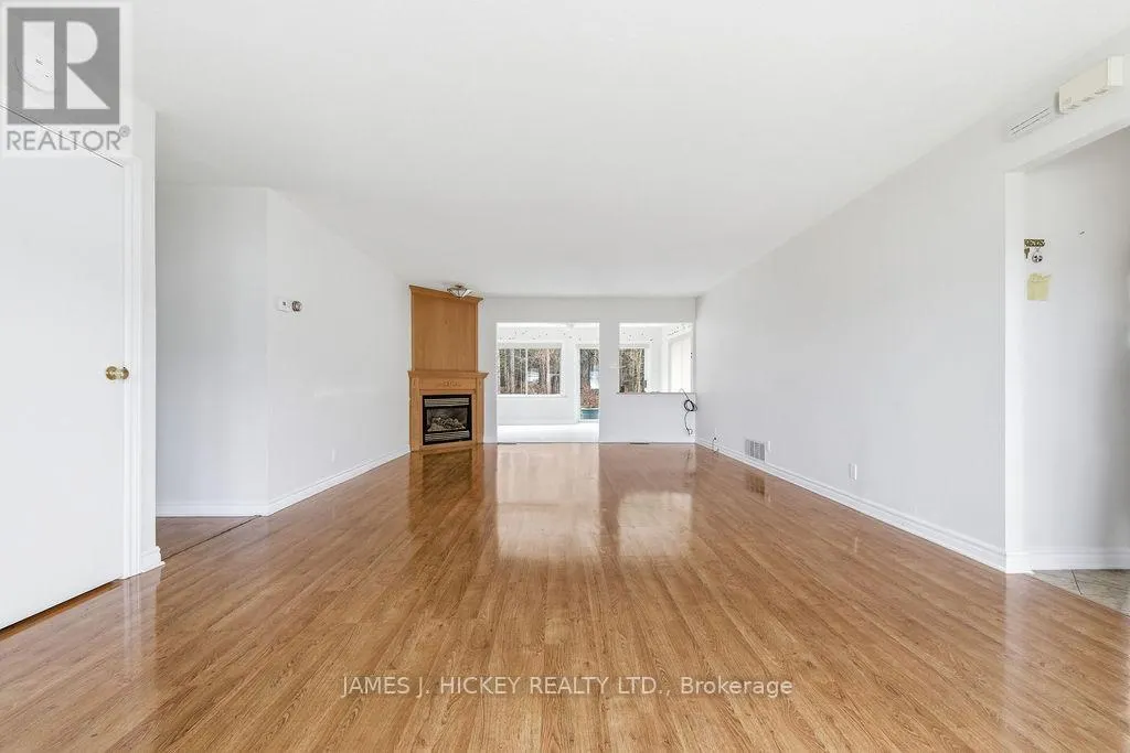 96 GLENDALE AVENUE