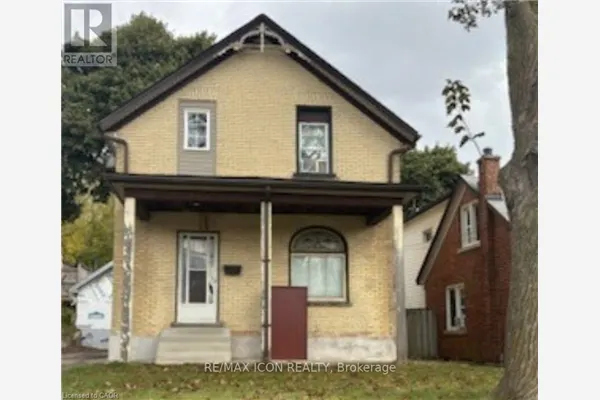 138 COURTLAND AVENUE E