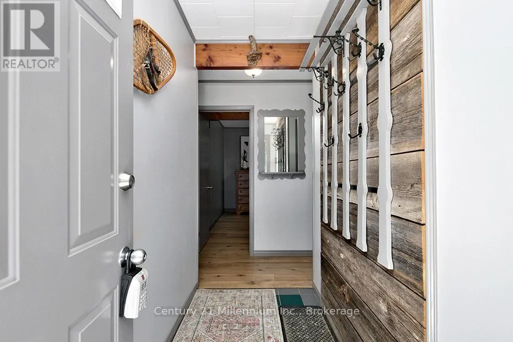 495115 GREY 2 ROAD