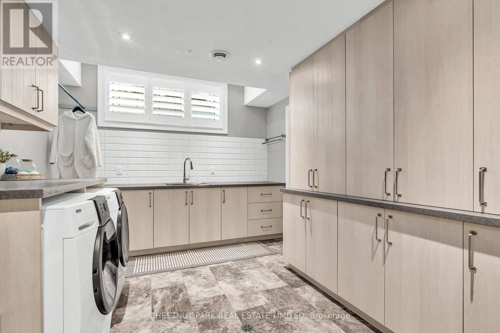 46 ANITA DRIVE