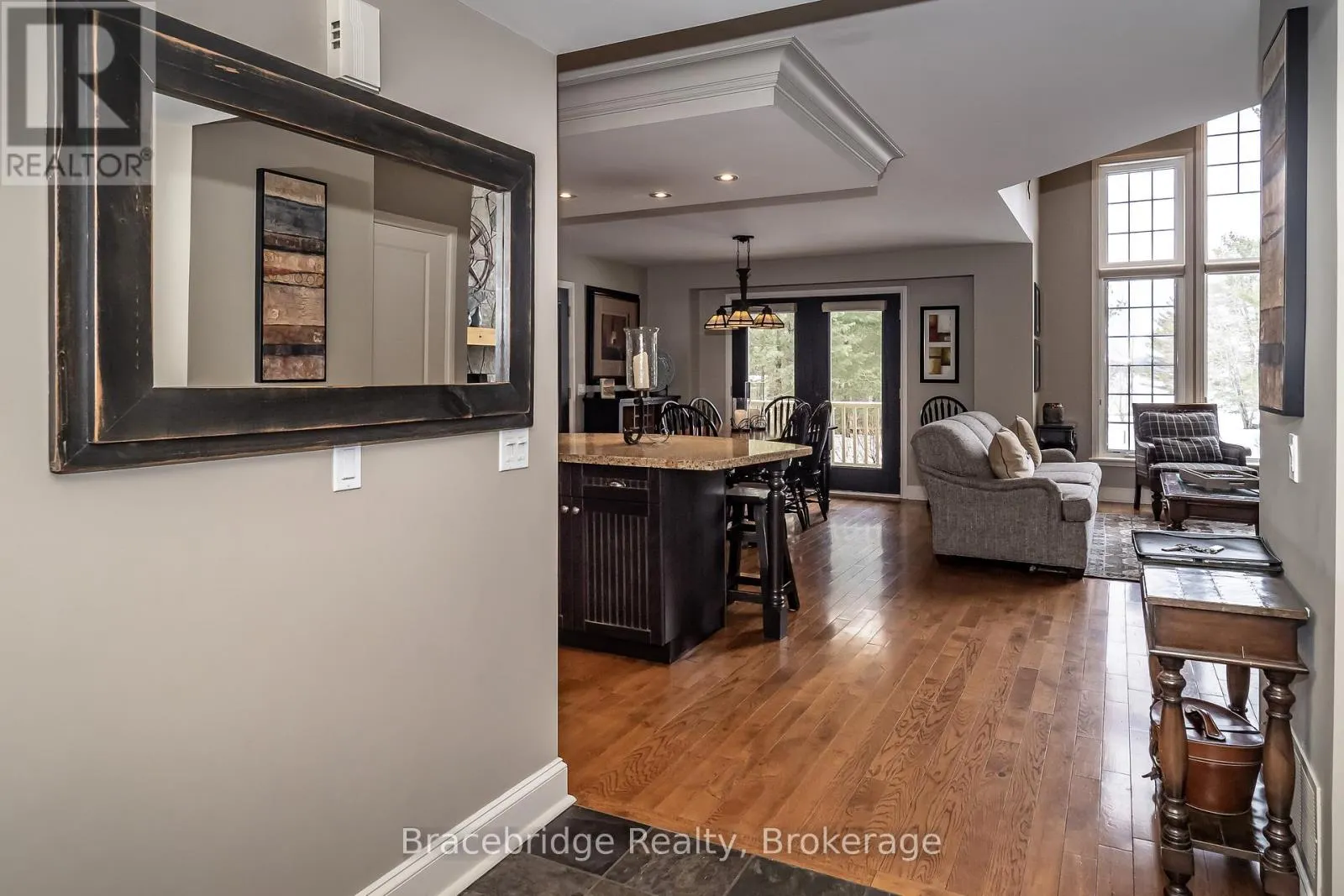 CARLING 10 W3 - 3876 MUSKOKA RD 118 HIGHWAY W