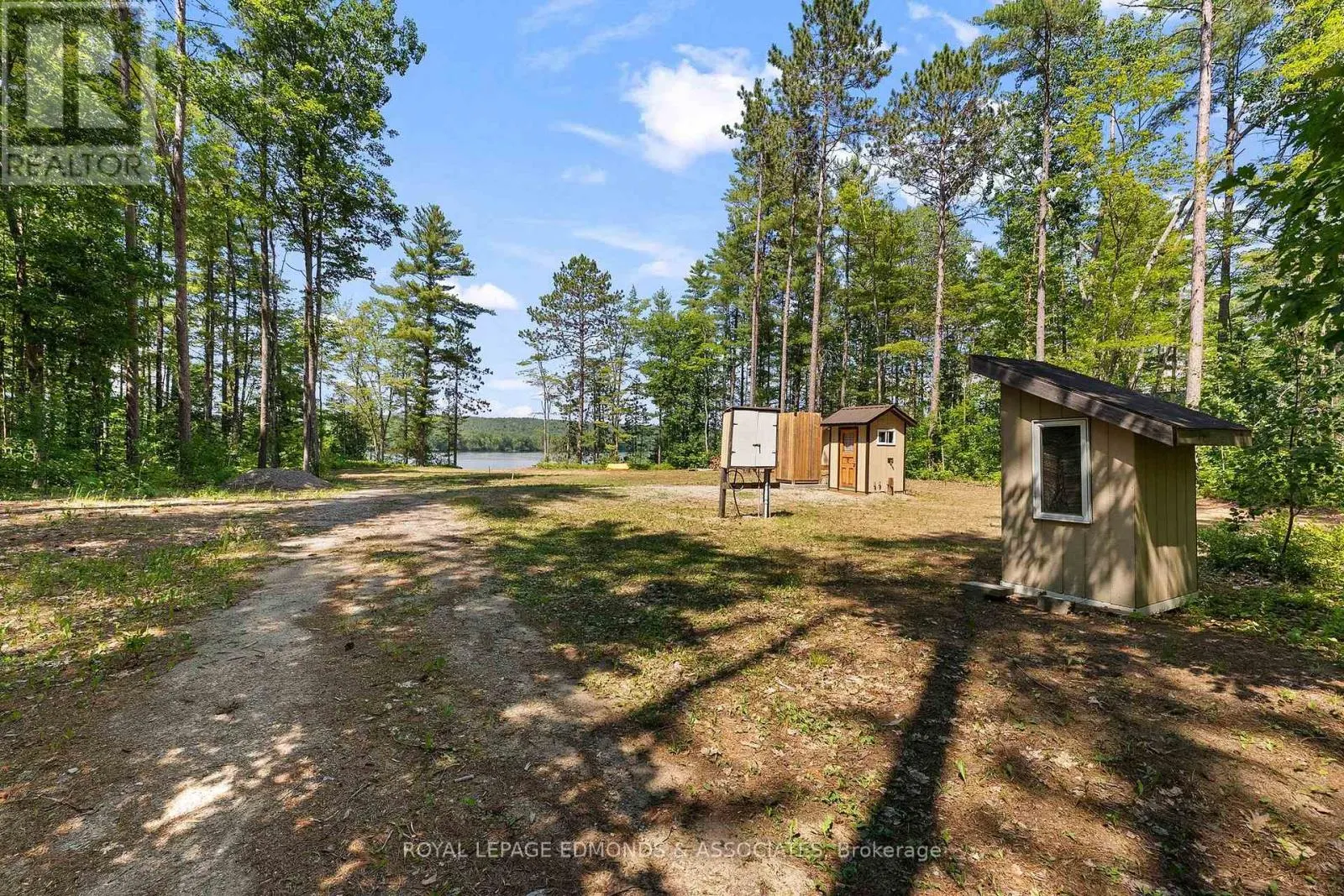 290 HENNESSY TRAIL
