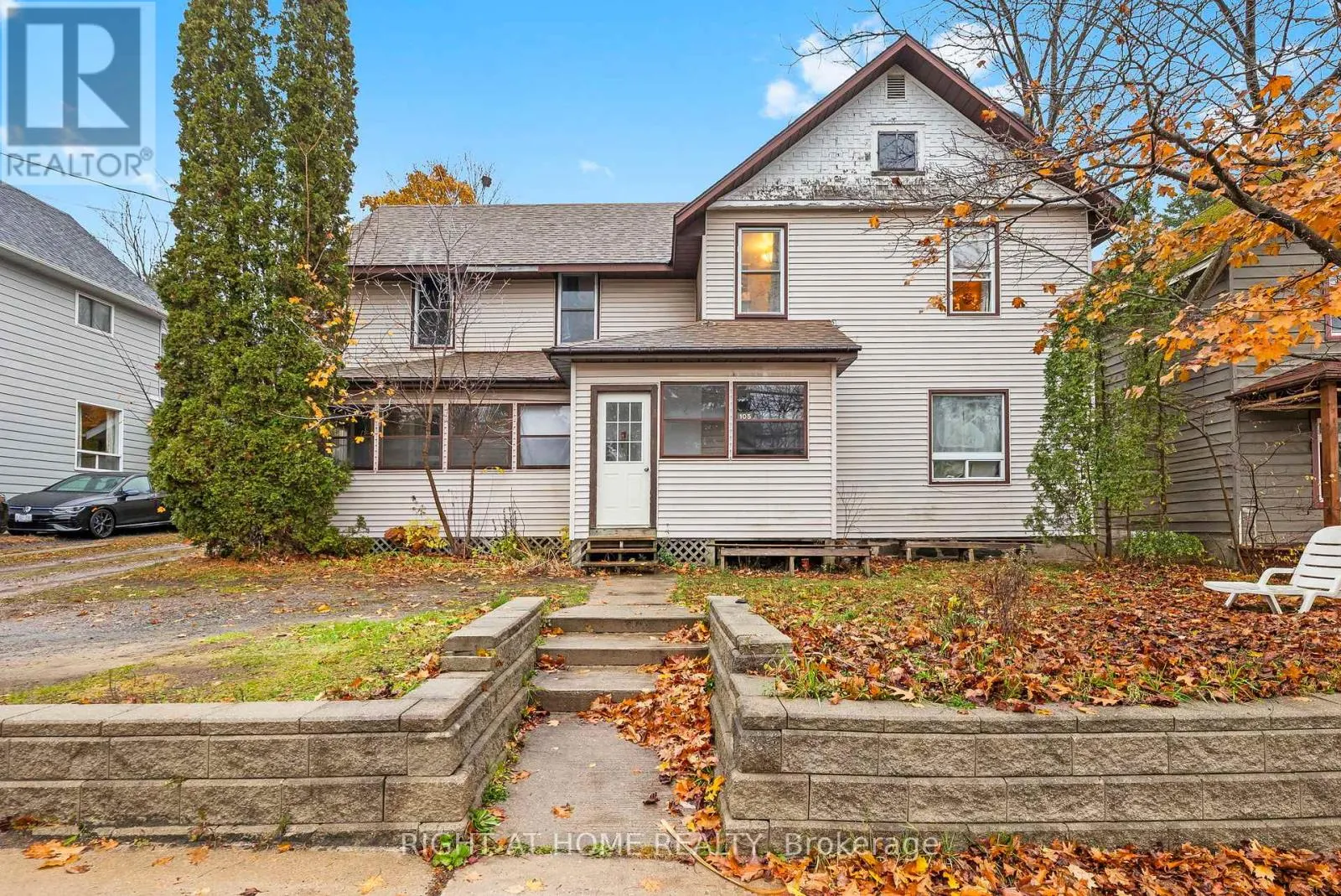 105 GIBSON STREET