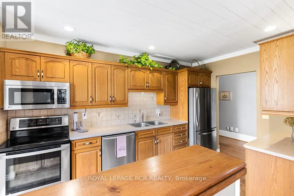6122 NINTH LINE