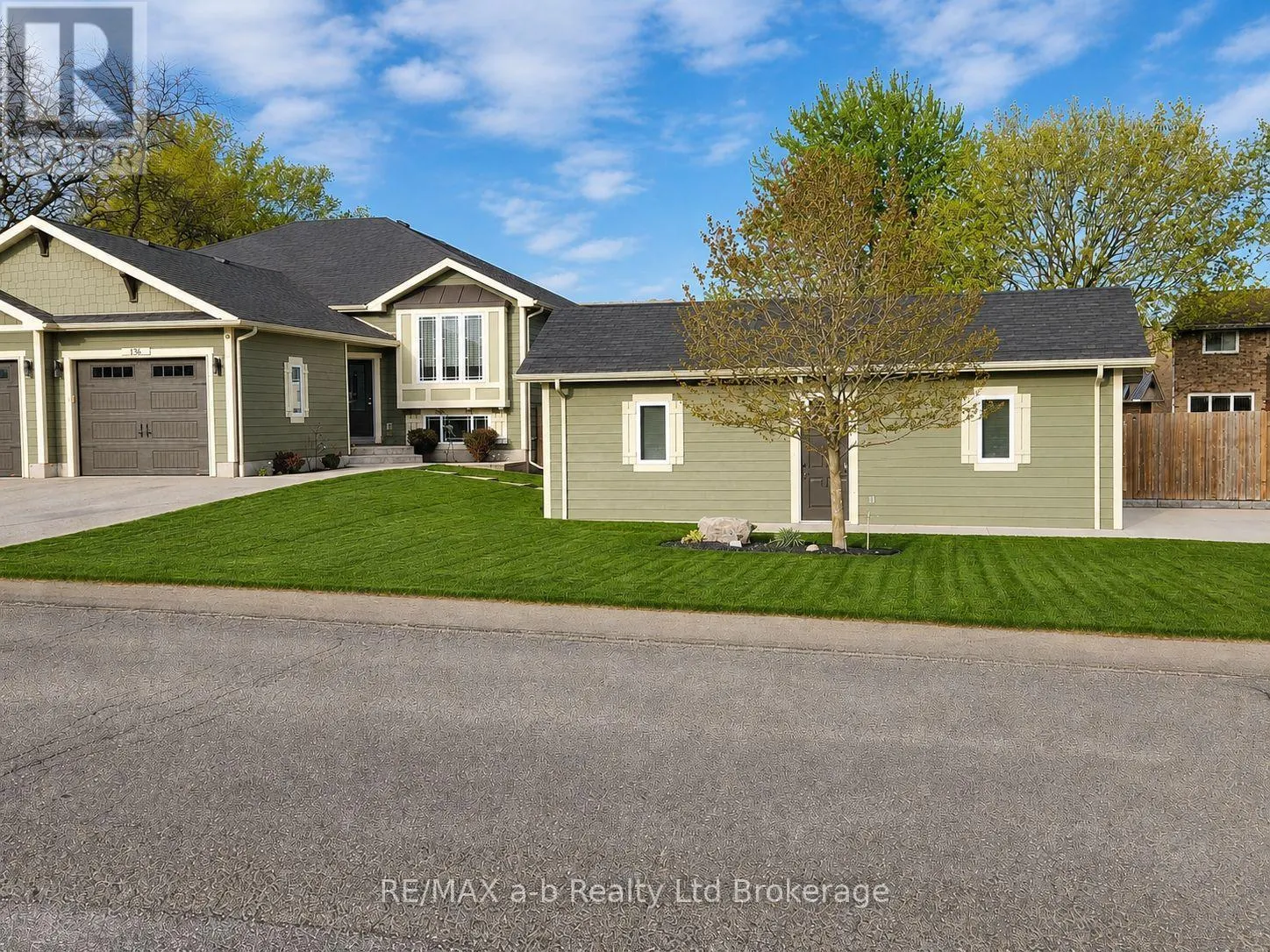 136 MAPLE LANE
