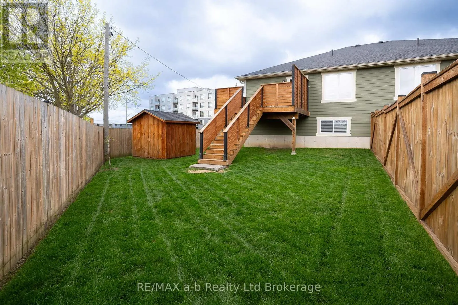 136 MAPLE LANE