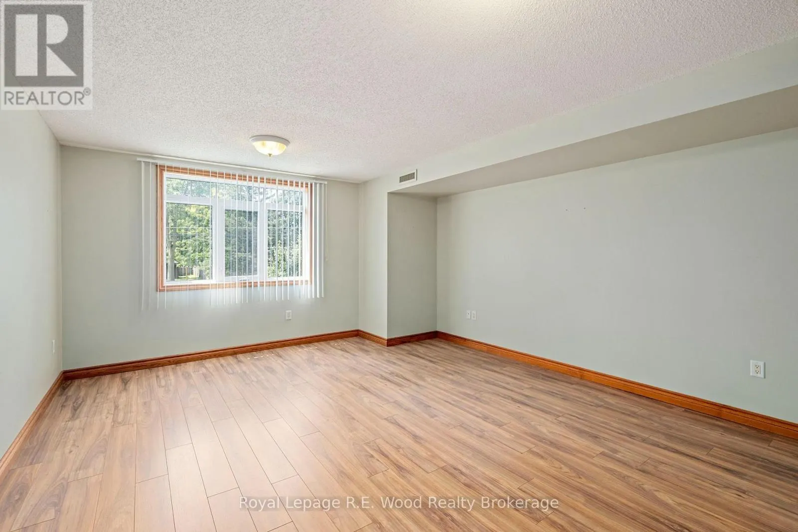 205 - 80 BRIDGE STREET E #205
