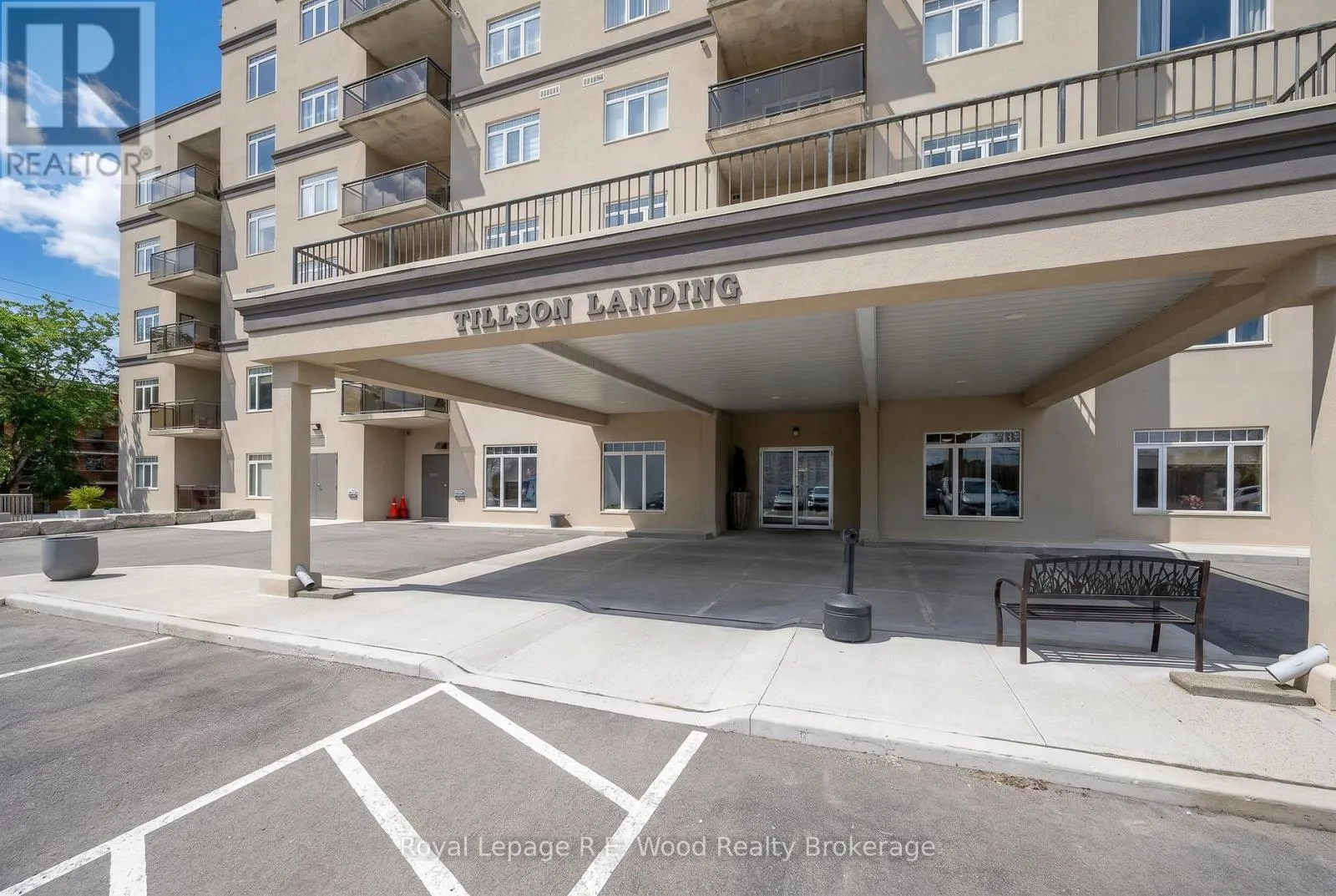 205 - 80 BRIDGE STREET E #205
