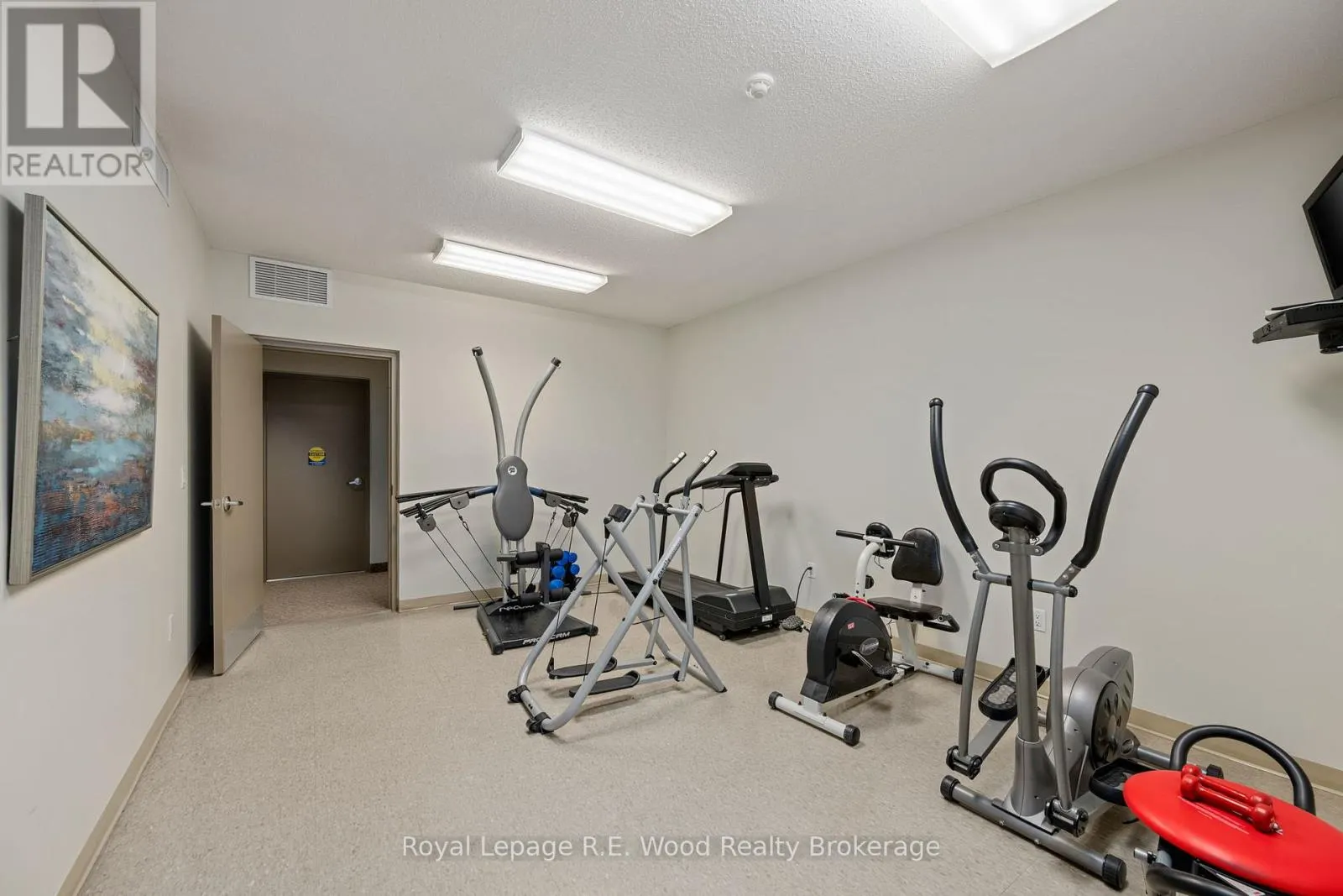 205 - 80 BRIDGE STREET E #205