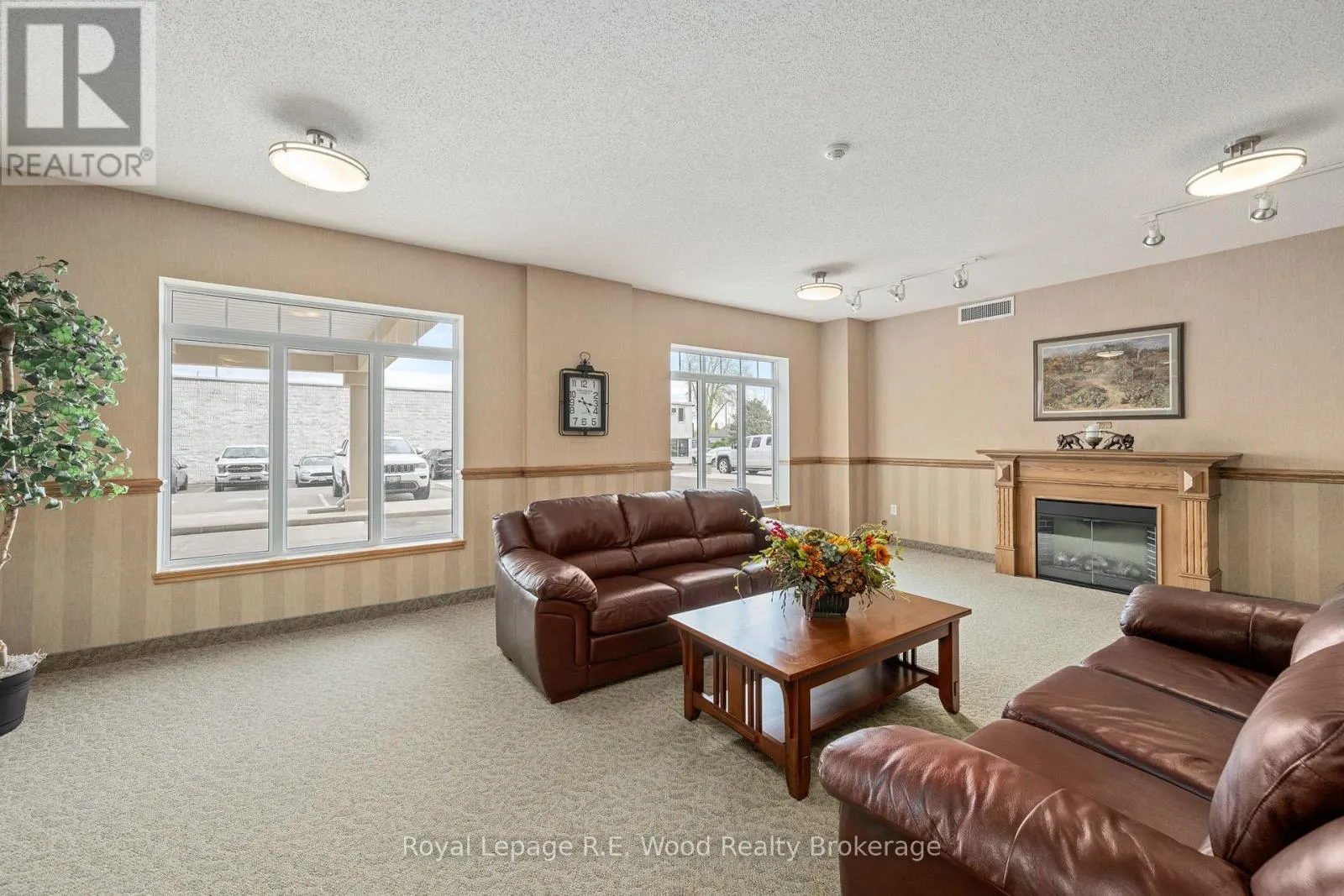 205 - 80 BRIDGE STREET E #205