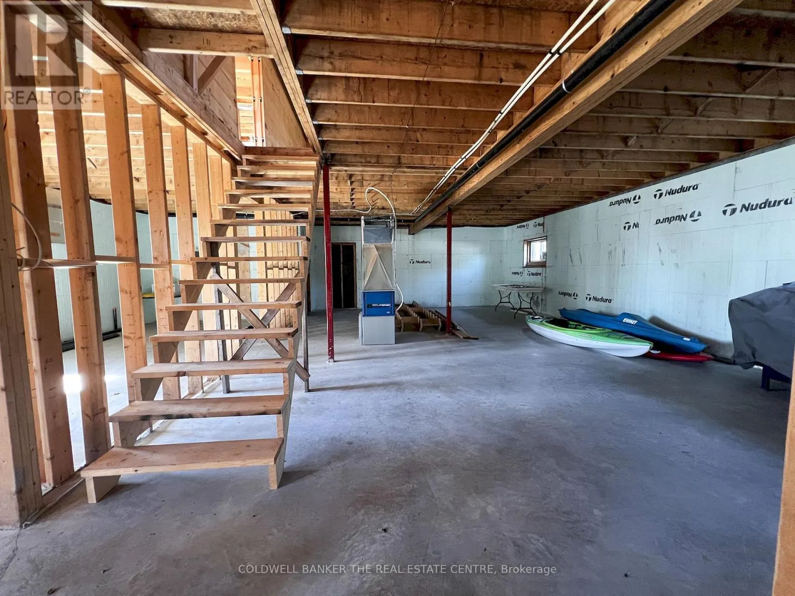16 EVERGREEN WAY