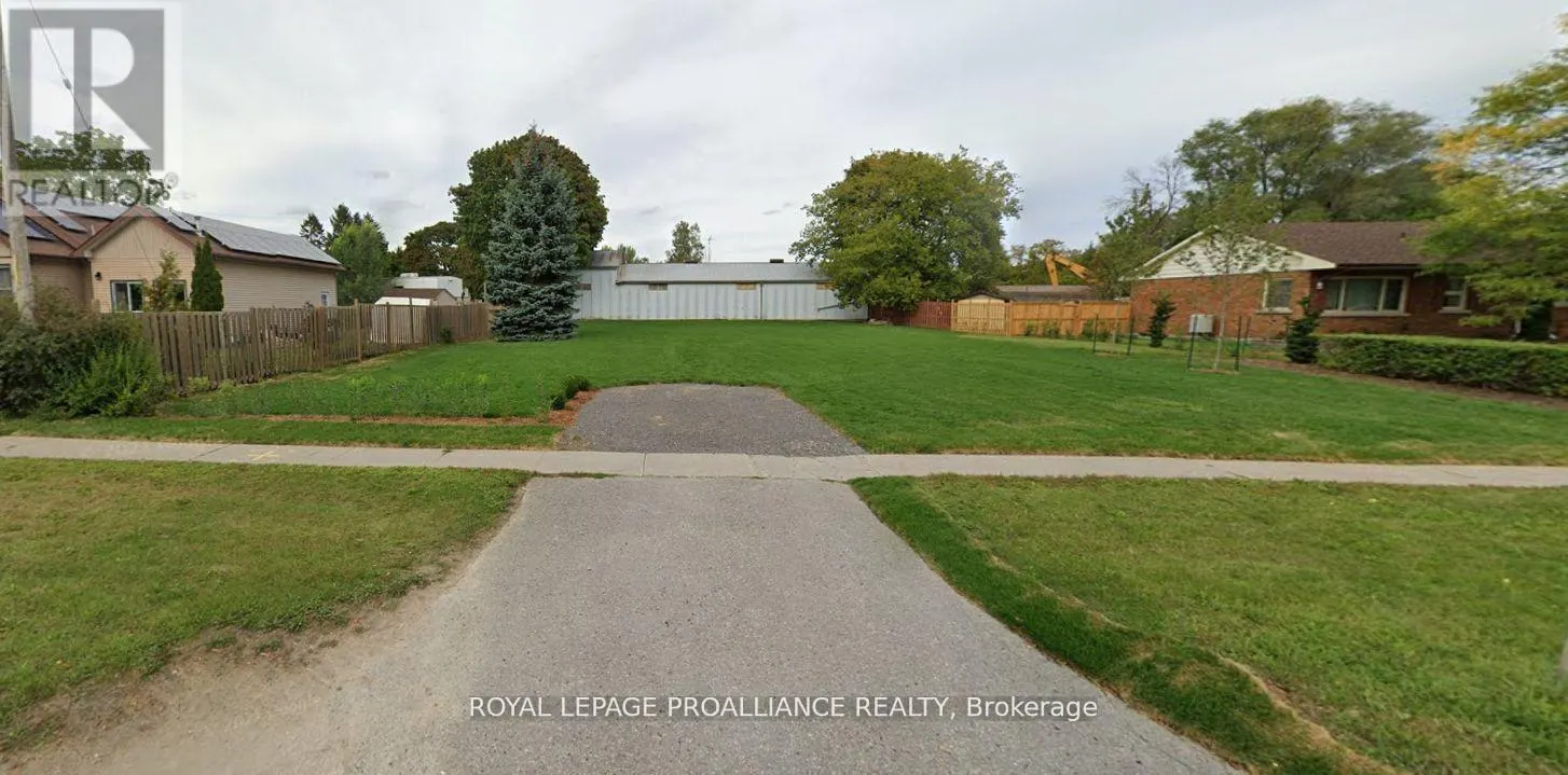 81 TORONTO ROAD