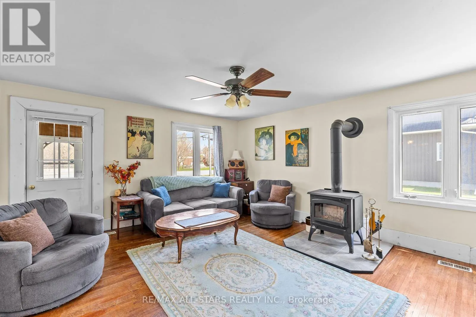 39 FRANCIS STREET W
