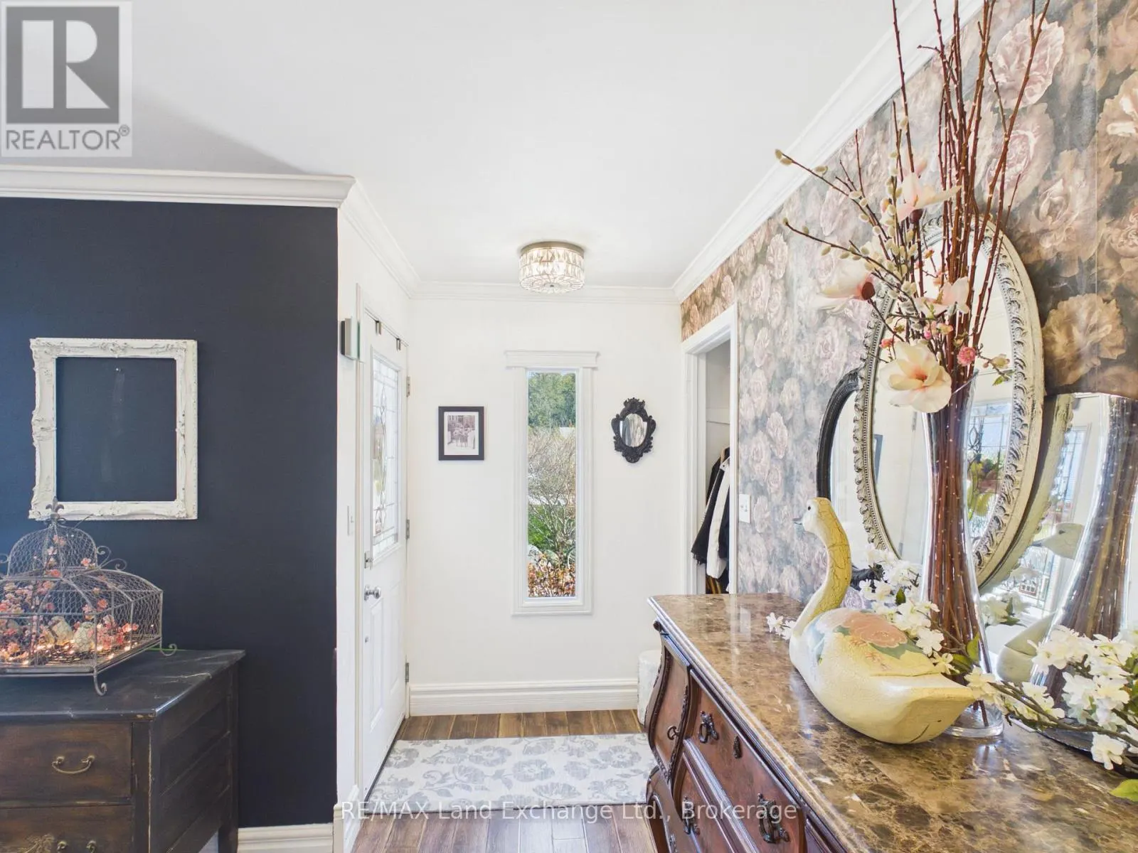 15 NORTH CEDAR LANE