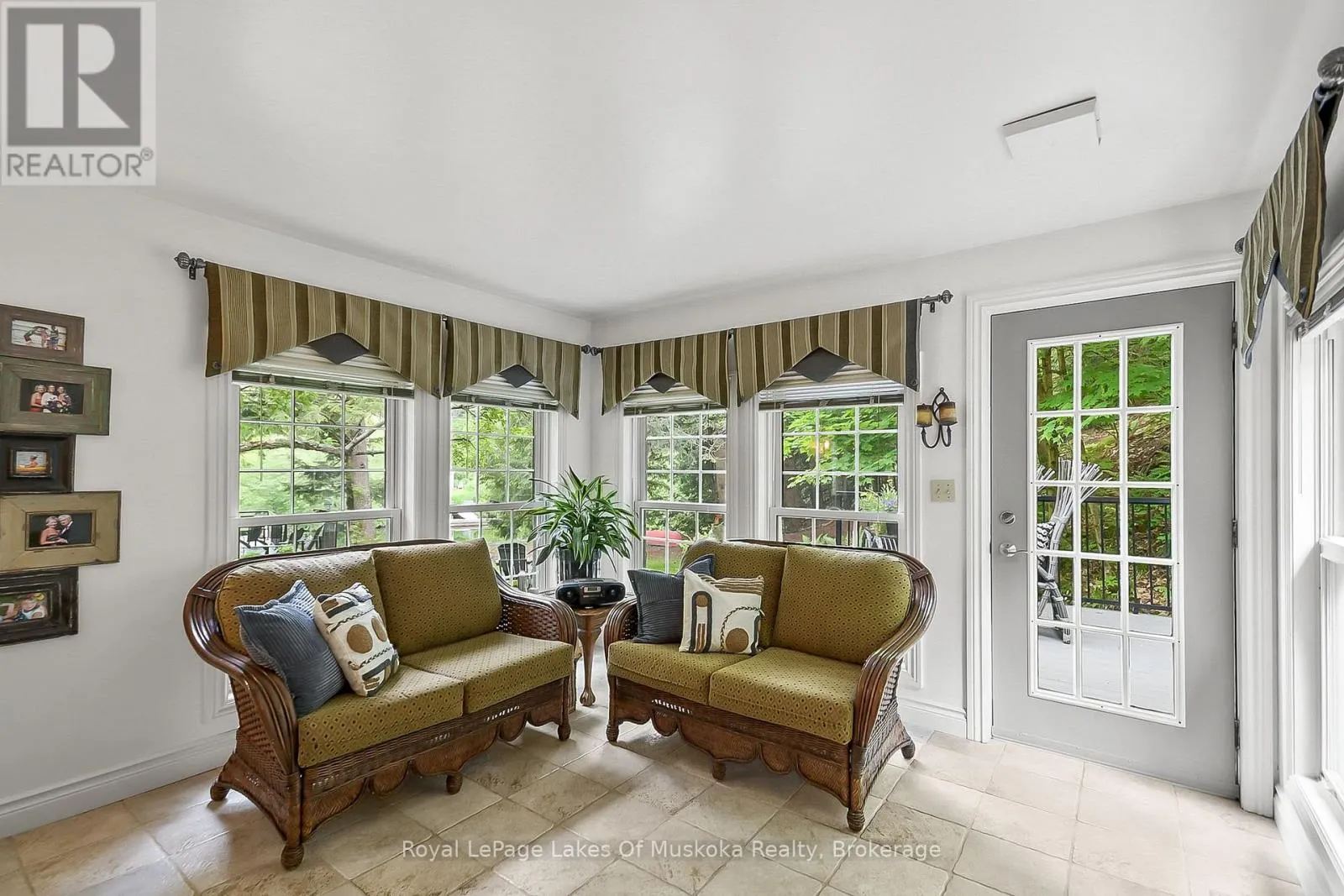 103 SOUTHBANK DRIVE