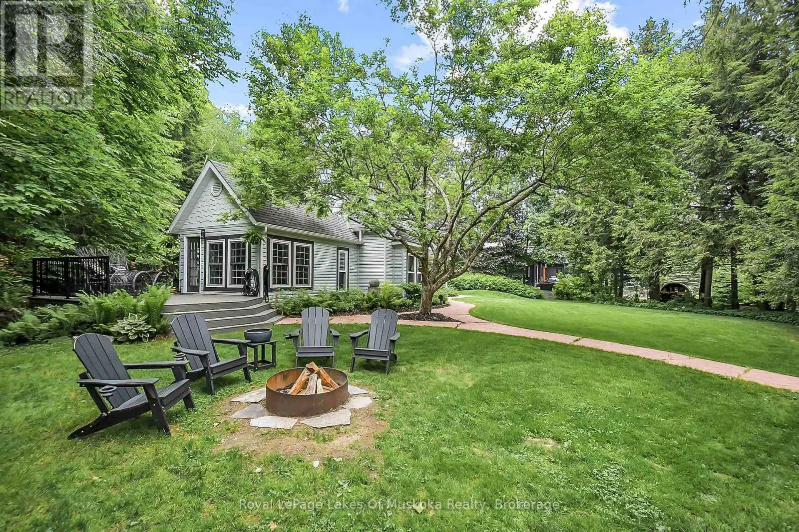 103 SOUTHBANK DRIVE