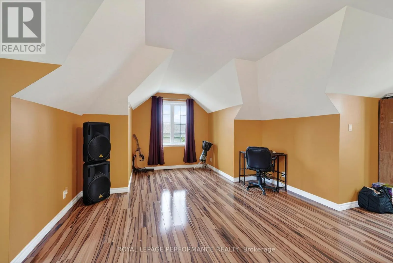 6218 SHANNON LANE