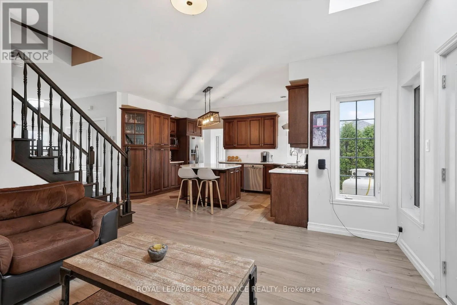 6218 SHANNON LANE