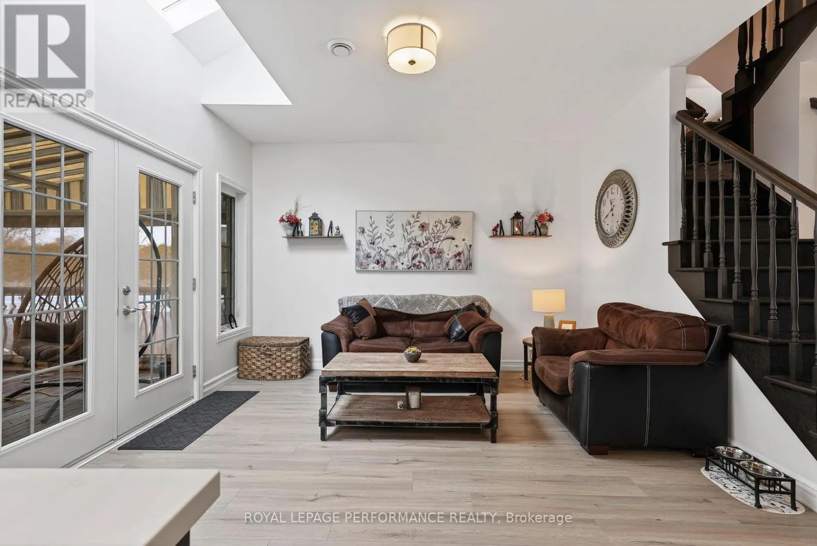 6218 SHANNON LANE
