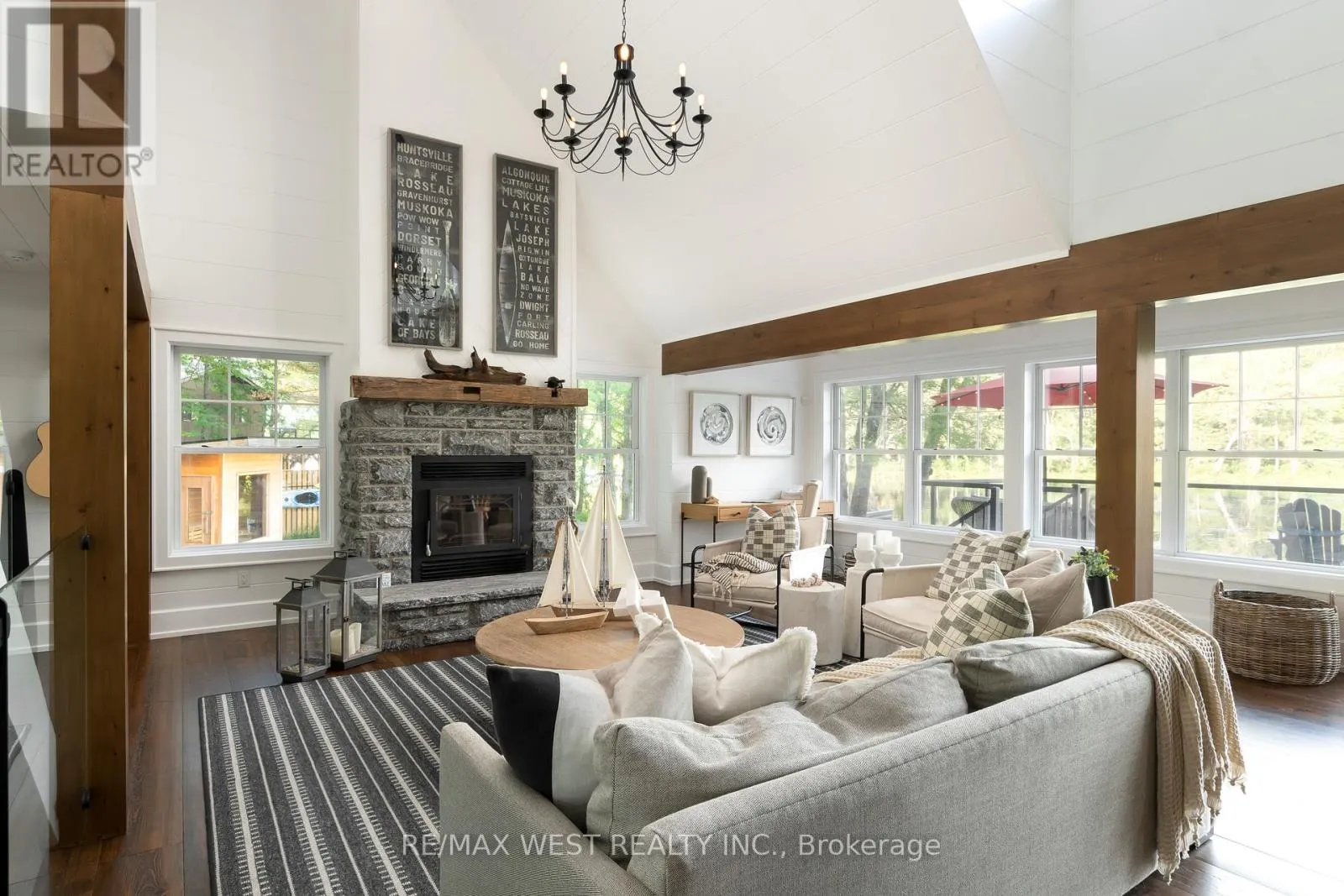 1078 WOODWINDS ROAD
